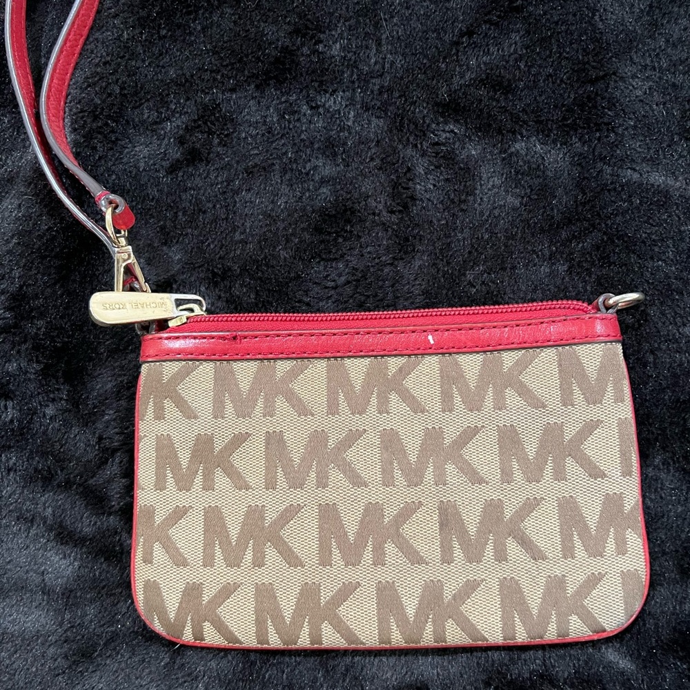 Michael Kors wristlet